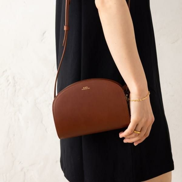 アーペーセー ショルダーバッグ ブラウン レディース APC A.P.C. PXAWV