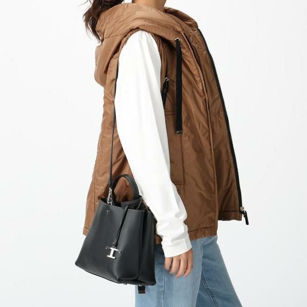 トッズ ハンドバッグ ショルダーバッグ ロゴ Tチャーム レディース