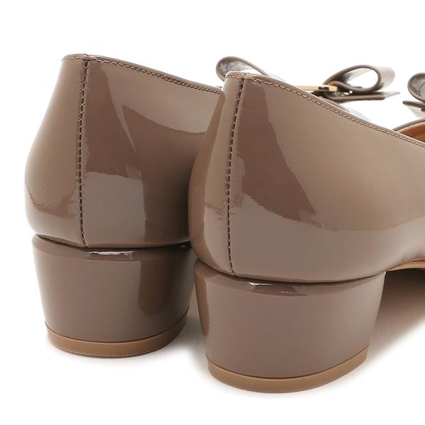 フェラガモ パンプス ヴァラ ブラウン レディース Salvatore Ferragamo