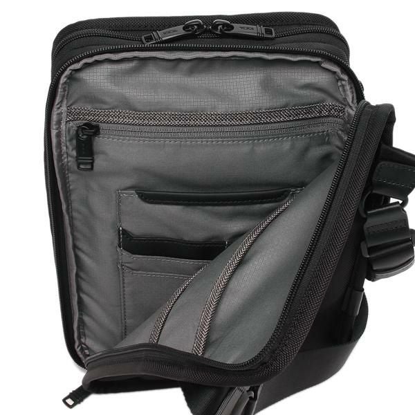 トゥミ ショルダーバッグ アルファ オーガナイザー トラベルトート