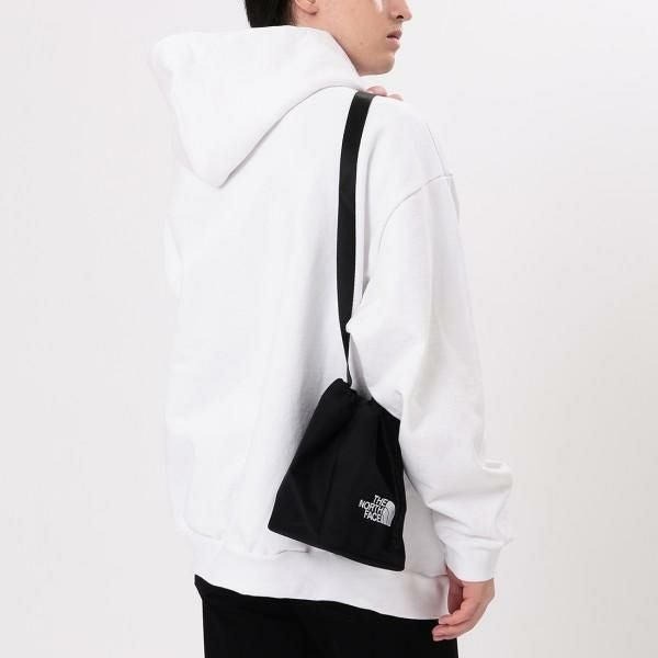 ノースフェイス バケットバッグ　スリングバッグ ショルダーバッグ ブラック　韓国 THE NORTH FACE（ザ ノースフェイス） ショルダーバッグ ノース