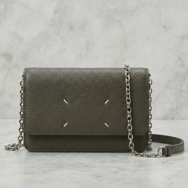 メゾン マルジェラ MAISON MARGIELA チェーンウォレット 長財布 二つ折り 4ステッチ ショルダー ウォレットバッグ SA3UI0008 P4455 メゾン マルジェラ MAISON MARGIELA 長財布 4ステッチ チェーン