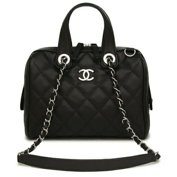 CHANEL ミニマトラッセ ミニ クラシック ハンドバッグ、ラムスキン、ブラック — ファッション