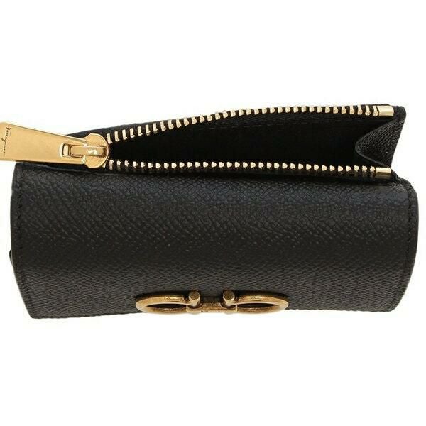 Salvatore Ferragamo フローラル薄手ニット ガンチーニ金具 FERRAGAMO（フェラガモ） 三つ折り財布 THE GANCINI ガンチーニ 22