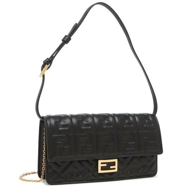 FENDI ボディーバッグ　ショルダーバック　フェンディ フェンディ ショルダーバッグ ハンドバッグ ブラック レディース FENDI