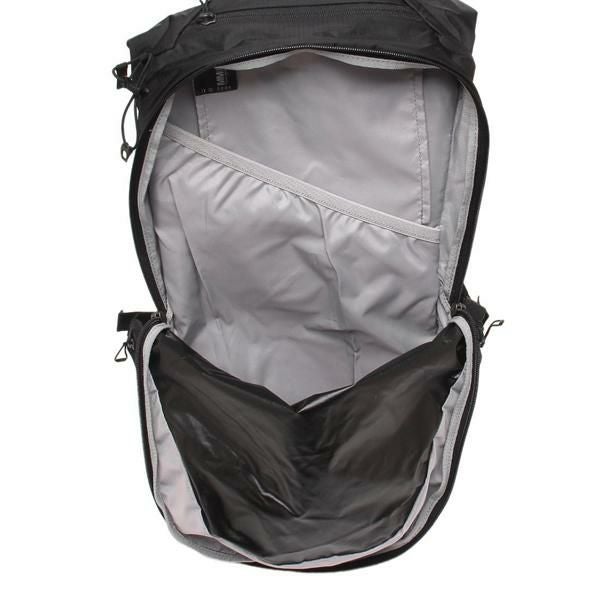 エムエムシックス メゾンマルジェラ リュック バックパック サロモン