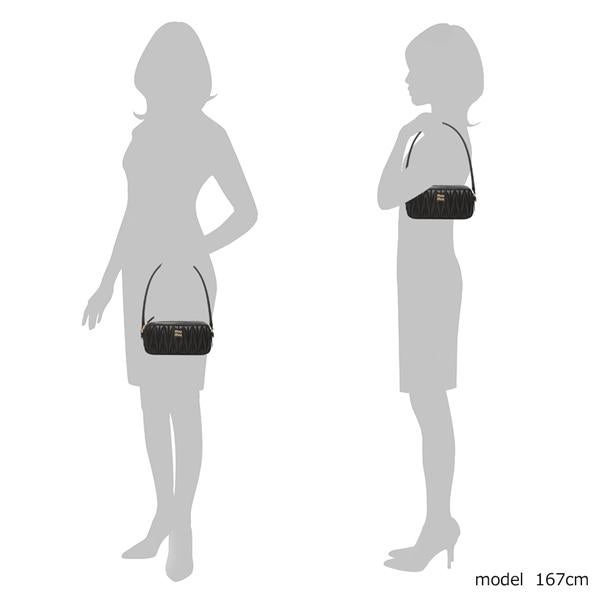 ミュウミュウ ショルダーバッグ マテラッセ ナッパレザーポーチ