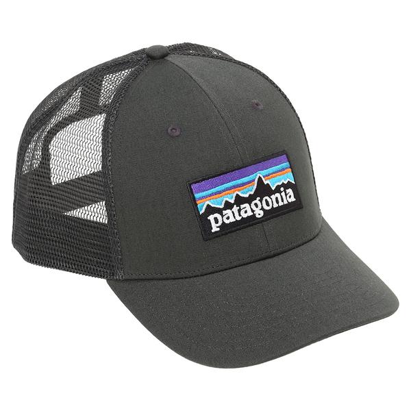パタゴニア キャップ P-6ロゴ トラッカーハット メッシュCAP グレー