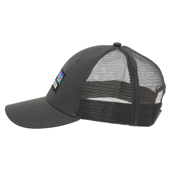 パタゴニア キャップ P-6ロゴ トラッカーハット メッシュCAP グレー